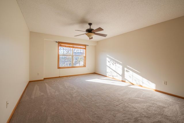 8382 Cedarview Circle, Savage, MN 55378