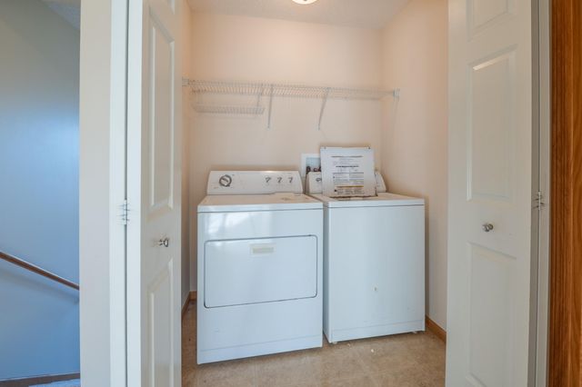 8382 Cedarview Circle, Savage, MN 55378