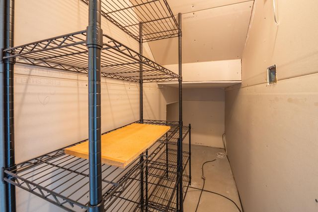 8382 Cedarview Circle, Savage, MN 55378