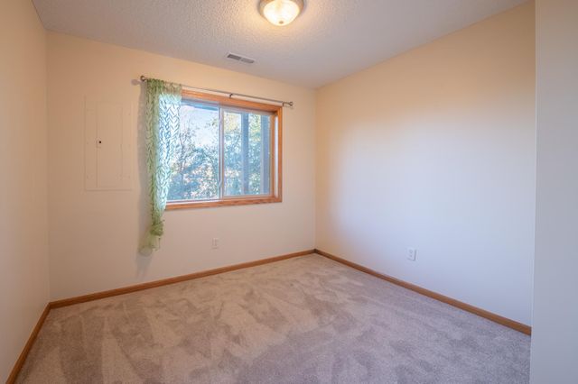 8382 Cedarview Circle, Savage, MN 55378