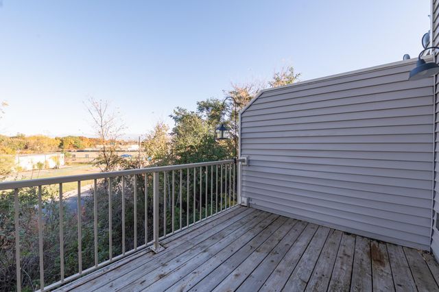 8382 Cedarview Circle, Savage, MN 55378