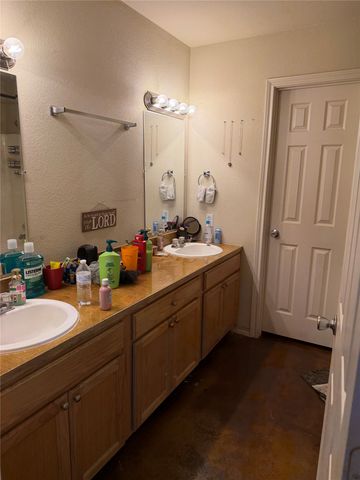121-127 Sunburst Court, Weatherford, TX 76087