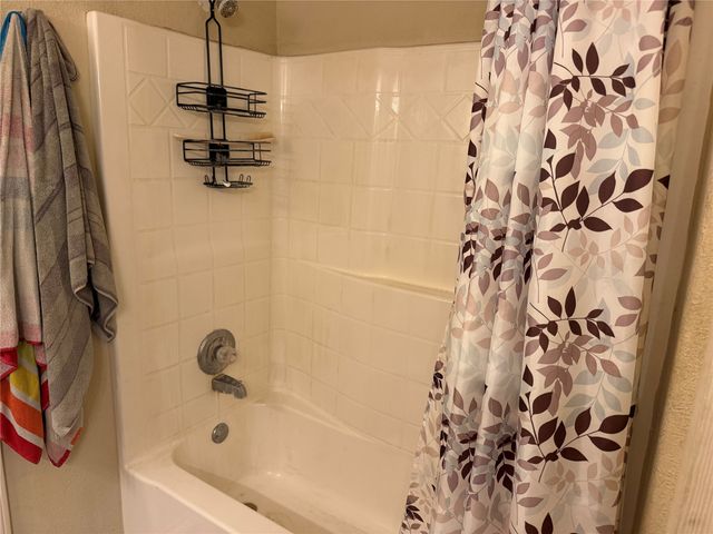 121-127 Sunburst Court, Weatherford, TX 76087