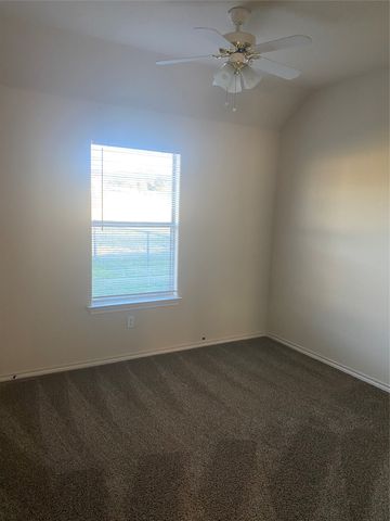 121-127 Sunburst Court, Weatherford, TX 76087