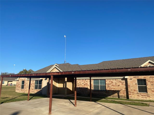 121-127 Sunburst Court, Weatherford, TX 76087