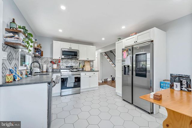 233 GARDEN TER, Runnemede, NJ 08078