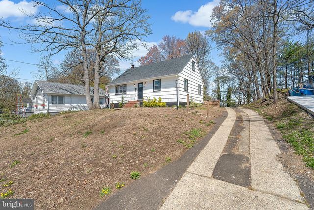 233 GARDEN TER, Runnemede, NJ 08078