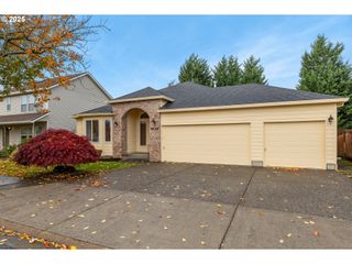 20165 HEIDER Dr, Oregon City, OR 97045