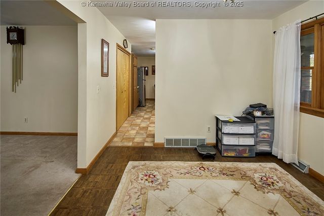 200 Elm Street, Elkview, WV 25071