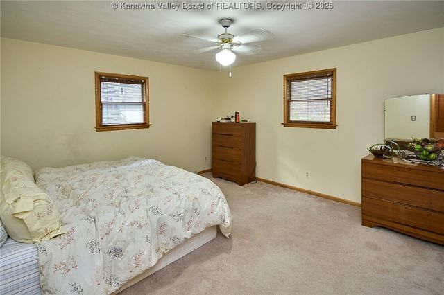 200 Elm Street, Elkview, WV 25071