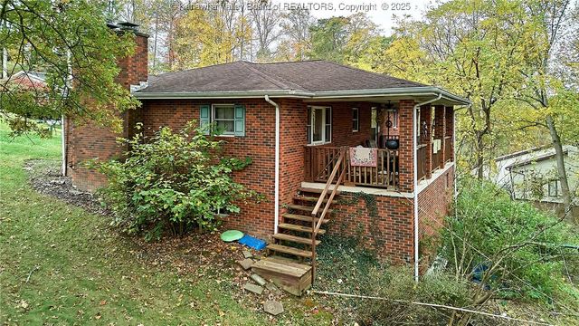 200 Elm Street, Elkview, WV 25071