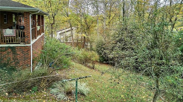 200 Elm Street, Elkview, WV 25071