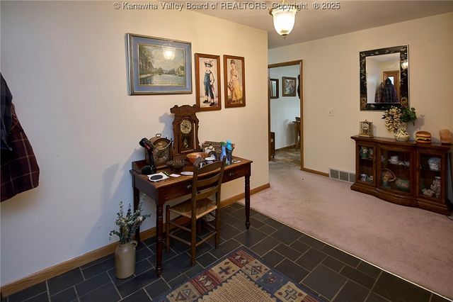 200 Elm Street, Elkview, WV 25071