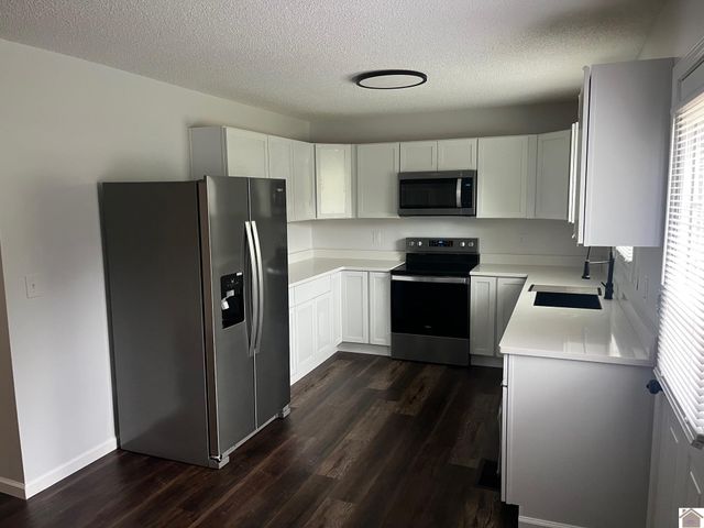 6031 Greenvale Lane, Paducah, KY 42003