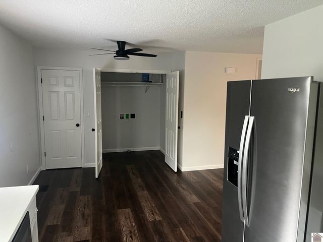 6031 Greenvale Lane, Paducah, KY 42003