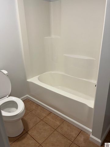 6031 Greenvale Lane, Paducah, KY 42003