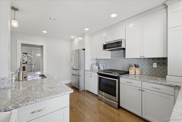 707 S Laurel Street, Royal Oak, MI 48067