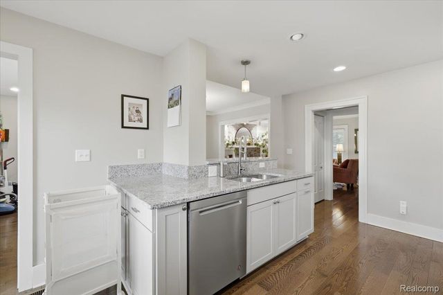 707 S Laurel Street, Royal Oak, MI 48067
