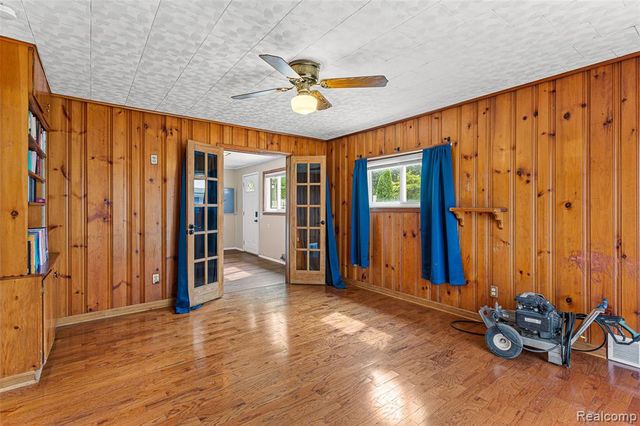 4842 Hunt Street, Wayne, MI 48184