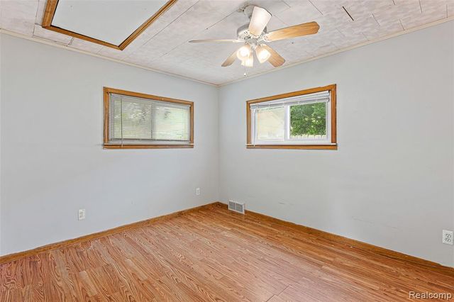 4842 Hunt Street, Wayne, MI 48184