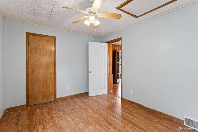 4842 Hunt Street, Wayne, MI 48184