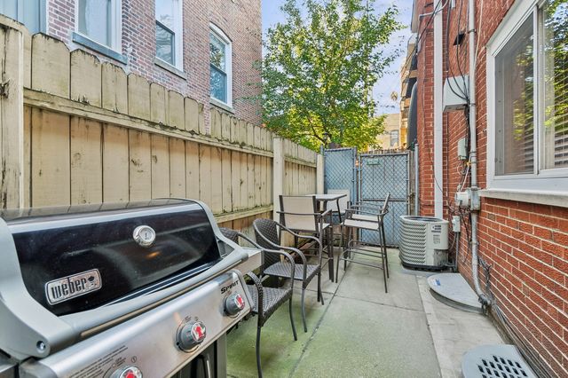 1607 W Sunnyside Avenue, Chicago, IL 60640