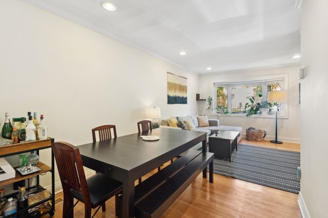 1607 W Sunnyside Avenue, Chicago, IL 60640