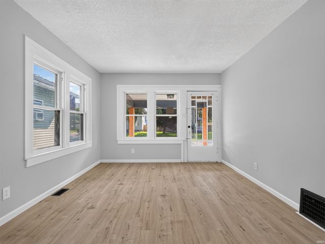 2019 Saint Marys Avenue, Fort Wayne, IN 46808