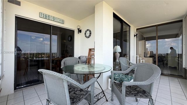 1401 S Ocean Boulevard 1001, Pompano Beach, FL 33062