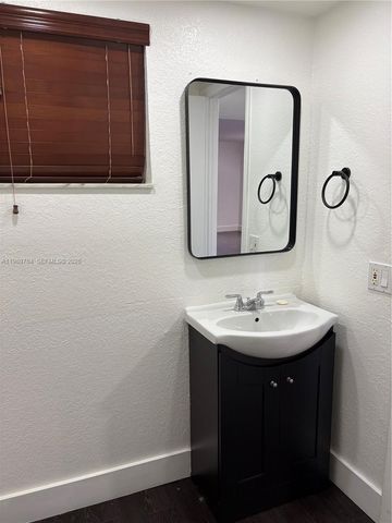 8075 SW 107th Ave 221, Miami, FL 33173