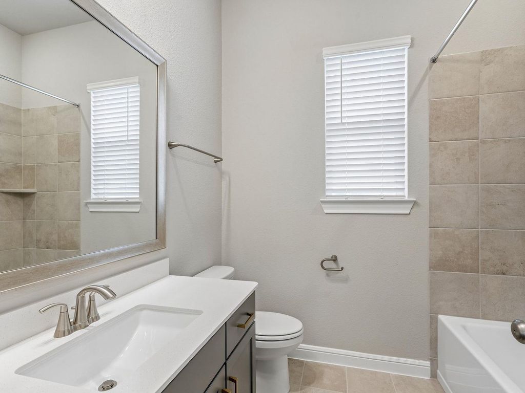 3018 Clapbread Lane, Rosenberg, TX 77471