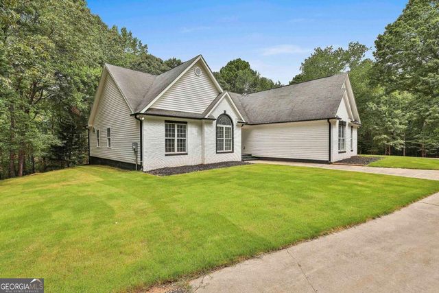 279 Doc Perry Road, Newnan, GA 30263