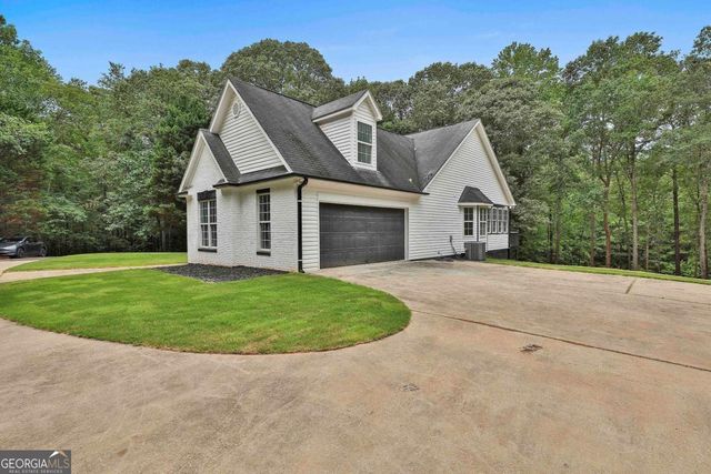 279 Doc Perry Road, Newnan, GA 30263