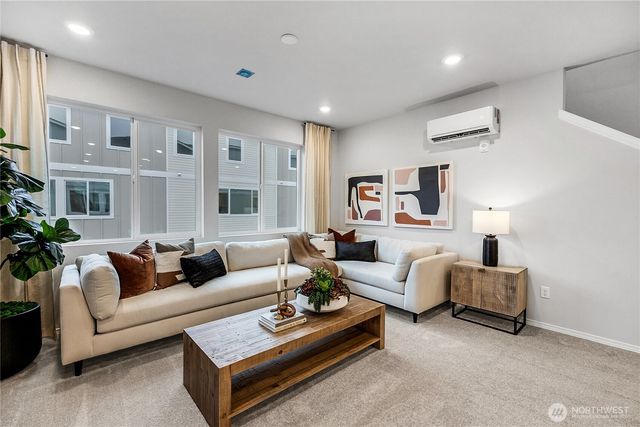 32366 Vine Avenue SE, Black Diamond, WA 98010