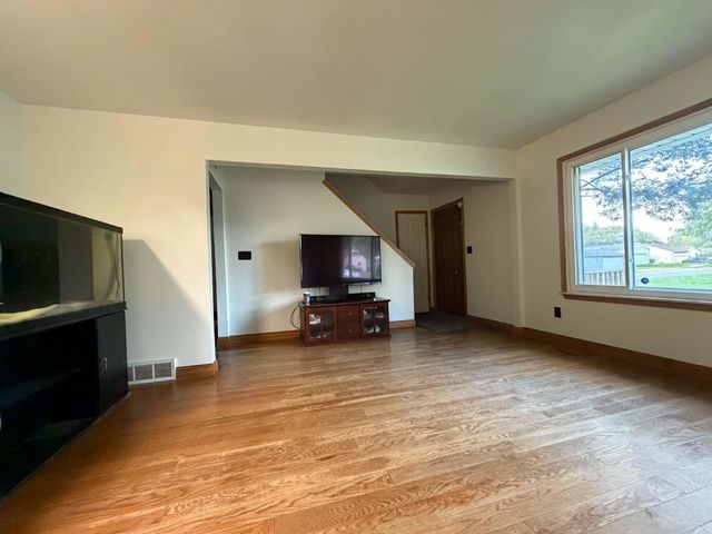 433 Harriet Avenue, Delta Twp, MI 48917
