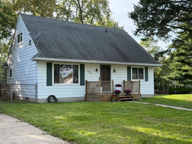 433 Harriet Avenue, Delta Twp, MI 48917