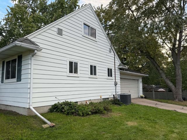 433 Harriet Avenue, Delta Twp, MI 48917