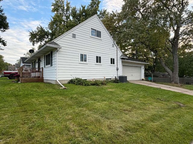 433 Harriet Avenue, Delta Twp, MI 48917