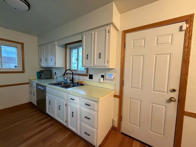 433 Harriet Avenue, Delta Twp, MI 48917