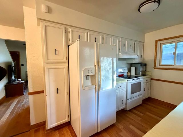 433 Harriet Avenue, Delta Twp, MI 48917