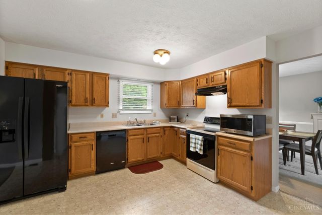 8446 Highridge Drive, West Chester, OH 45069