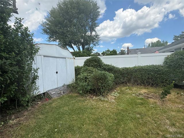 2582 Oceanside Road, Oceanside, NY 11572