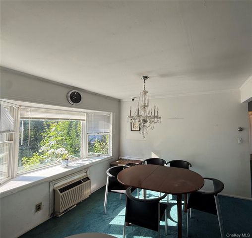 2582 Oceanside Road, Oceanside, NY 11572