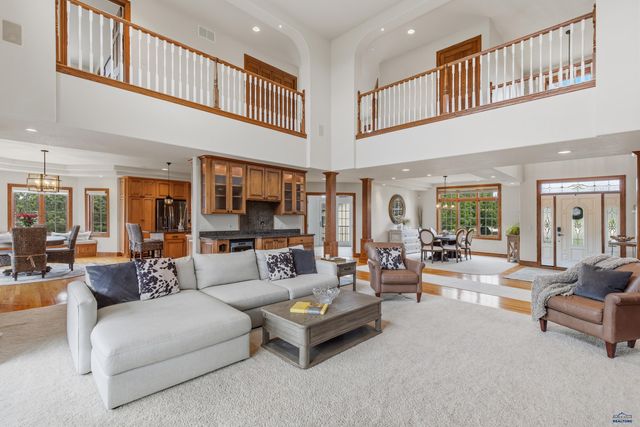 6668 BERWICK CT, Rapid City, SD 57702