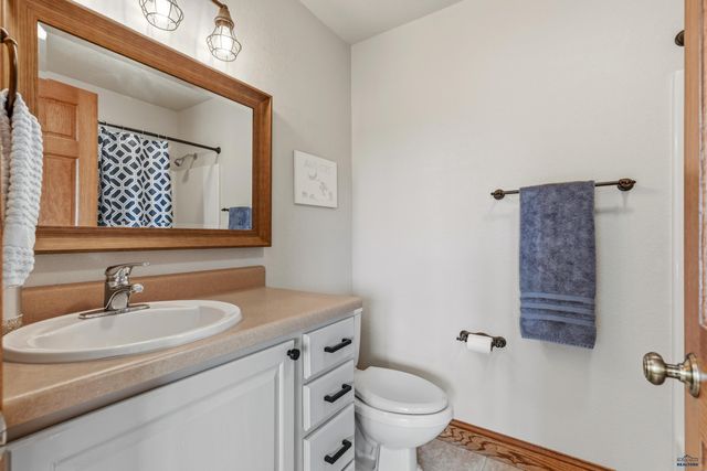6668 BERWICK CT, Rapid City, SD 57702