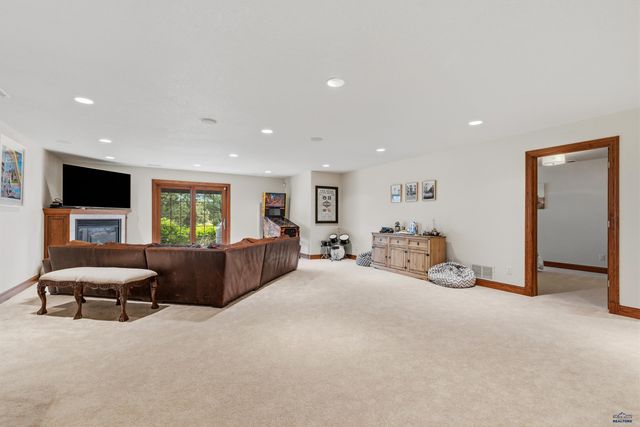 6668 BERWICK CT, Rapid City, SD 57702