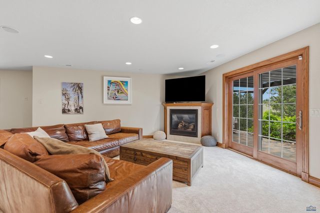6668 BERWICK CT, Rapid City, SD 57702