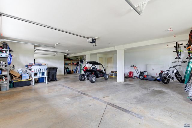 6668 BERWICK CT, Rapid City, SD 57702
