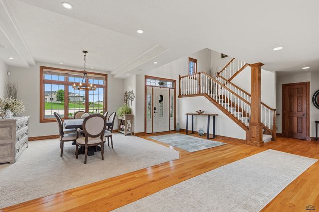 6668 BERWICK CT, Rapid City, SD 57702