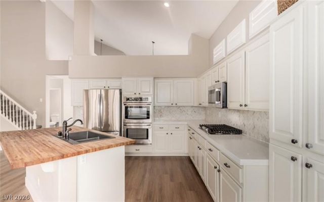 264 Pointe Ranier Avenue, Henderson, NV 89012